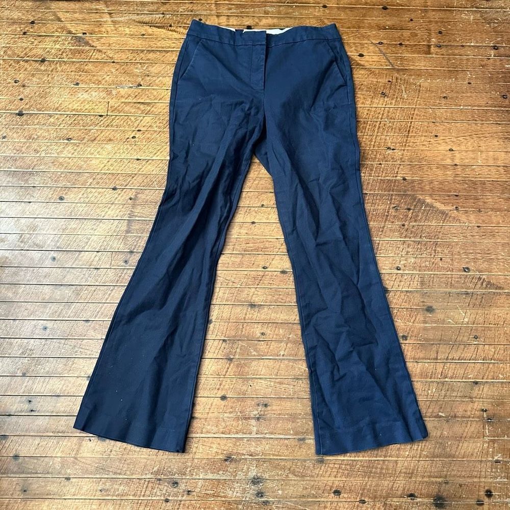 Boden navy blue flat front US6 business casual royalcore slacks